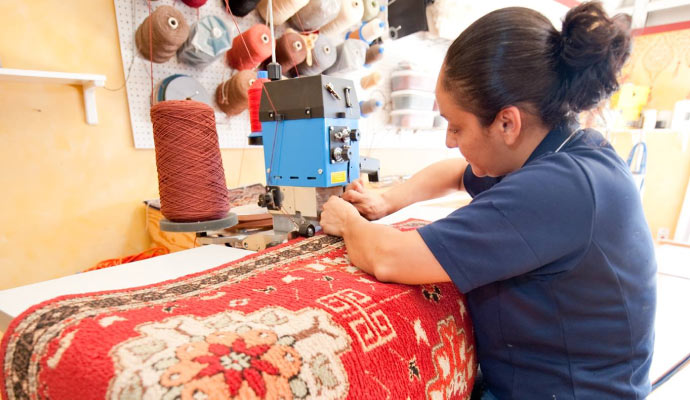 Professional repairing rug